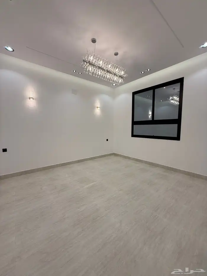 للبيع شقق ارضيه وشقق علويه تشطيب فندقي ف ابها حي المنسك 3