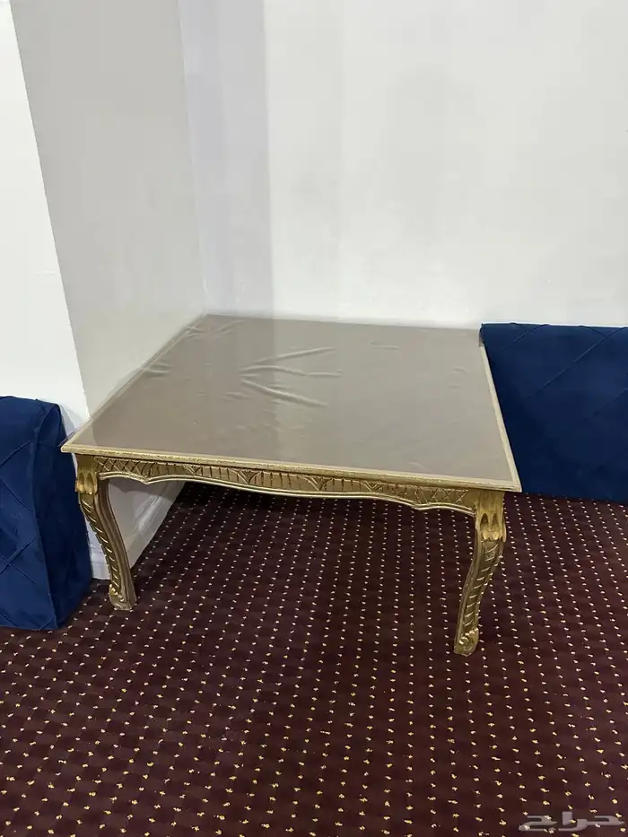 طاولة للمجالس 0