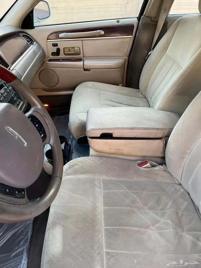لنكن تاون كار 2005 6