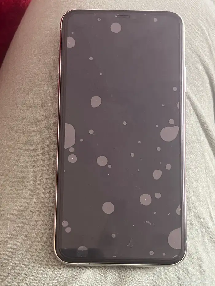 ايفون 11 برو ماكس لون ابيض 1