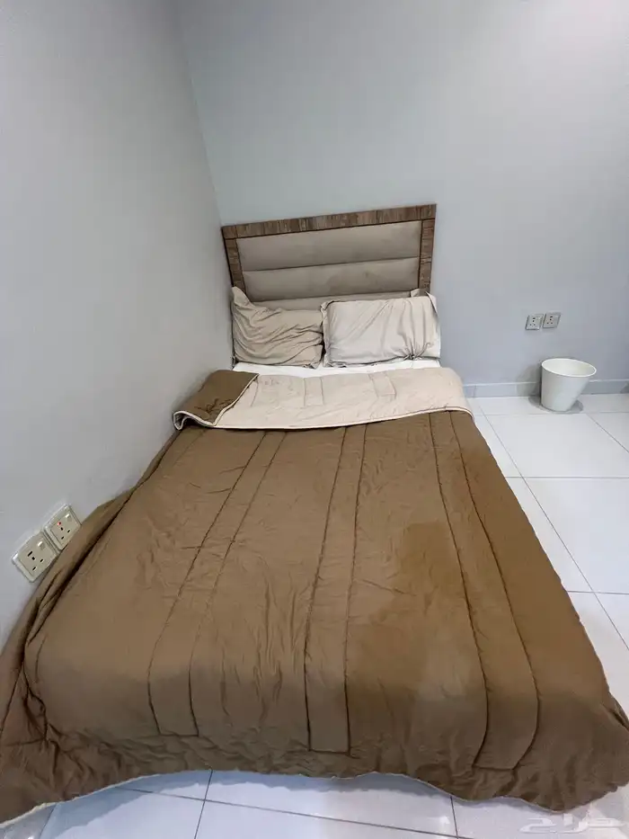 طقم كنب وسراير بيع عاجل بالمروج 4