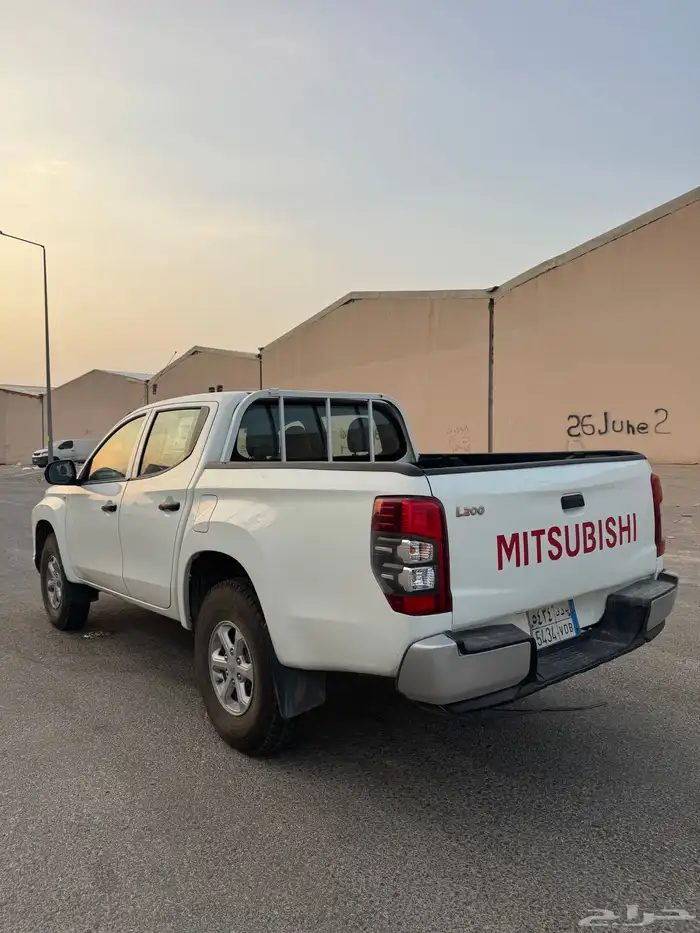 ونيت ميتسوبيشي L200 دبل 4