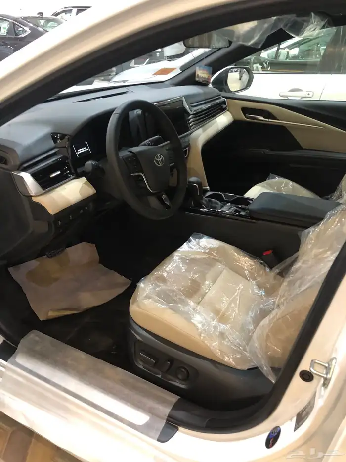 تويوتا كامري LE هايبرد 2025 9