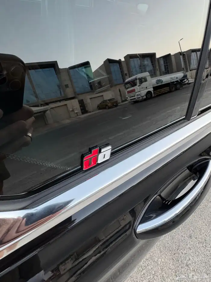 بي ام دبليو 740LI 2020 على الضمان والصيانه 8