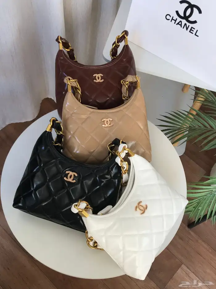 عرض اليوم الوطني 195  شنط ماركة 46