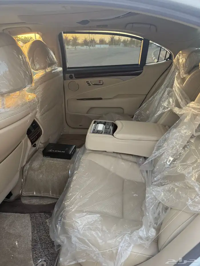 لكزس LS 460 1