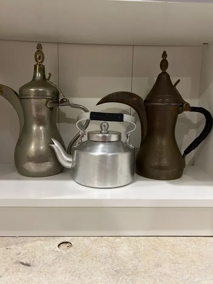 دلال وابريق قديم 0