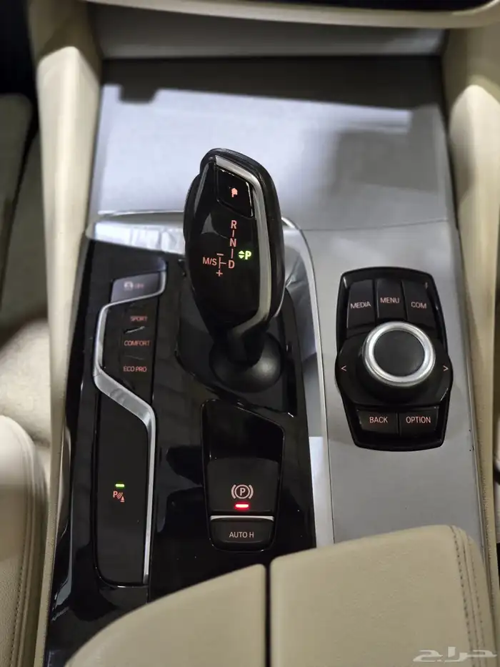 بي ام دبليو 520i موديل 2020 بحاله ممتازه 11