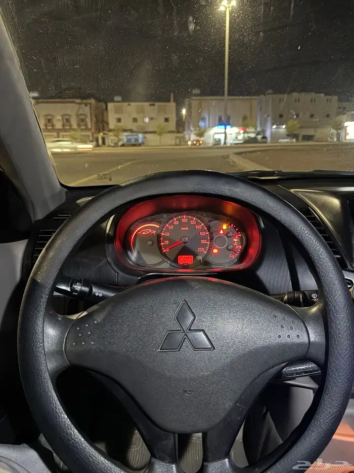 للبيع L200 8