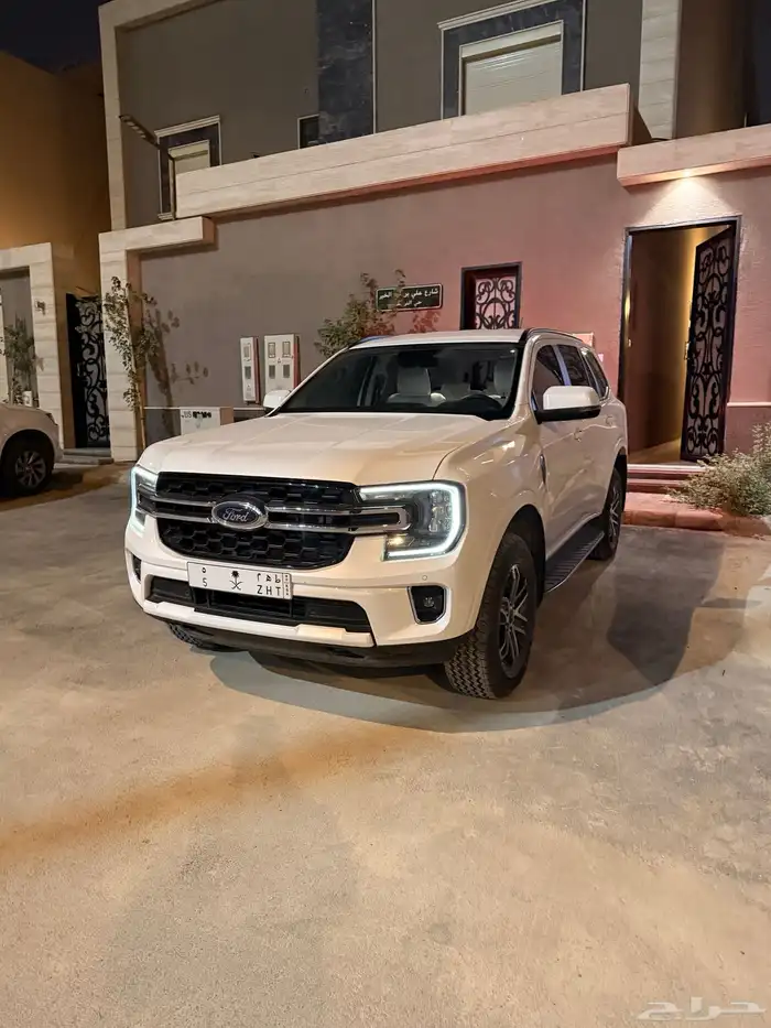 فورد ايفرست نص فل XLT 2025 نظيف جدا 1