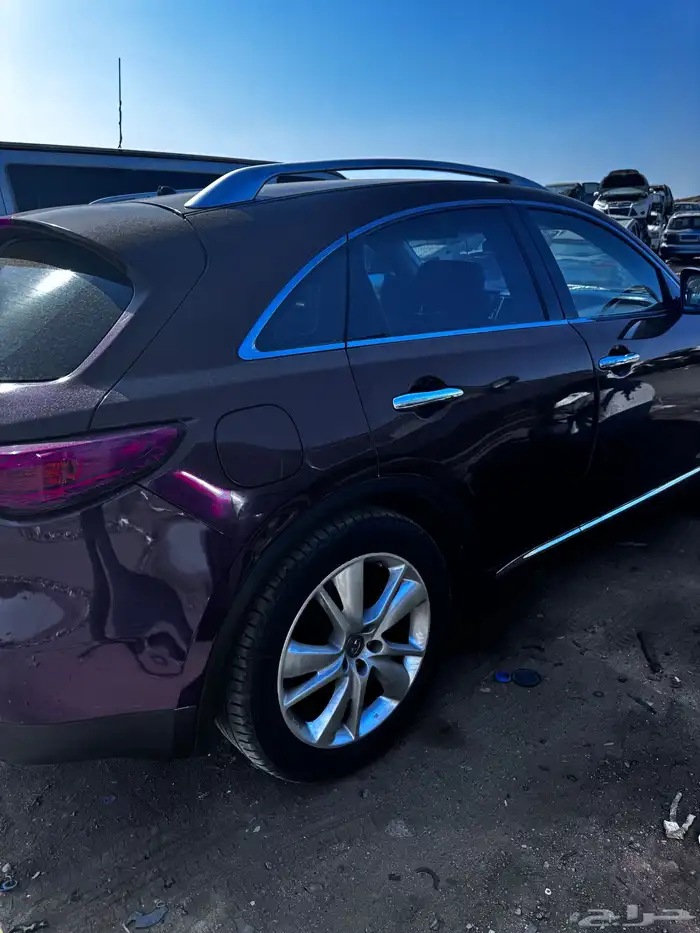 قطع غيار انفنتي كيو اكس Qx70 5