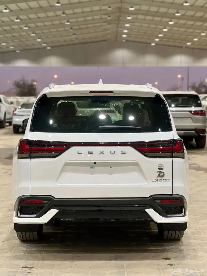 لكزس LX600 F-SOPRT 2025 وارد الساير 3