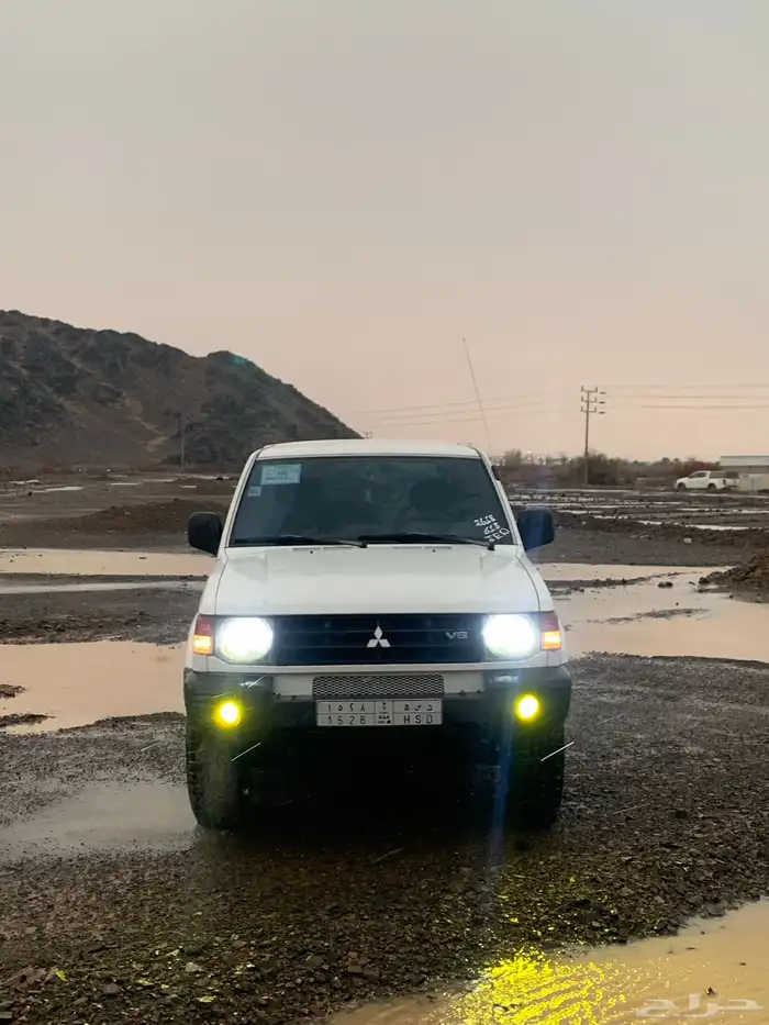 جيب باجيرو 99 4