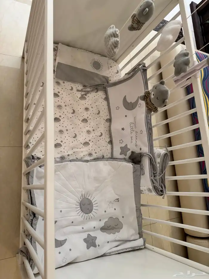 سرير اطفال 3