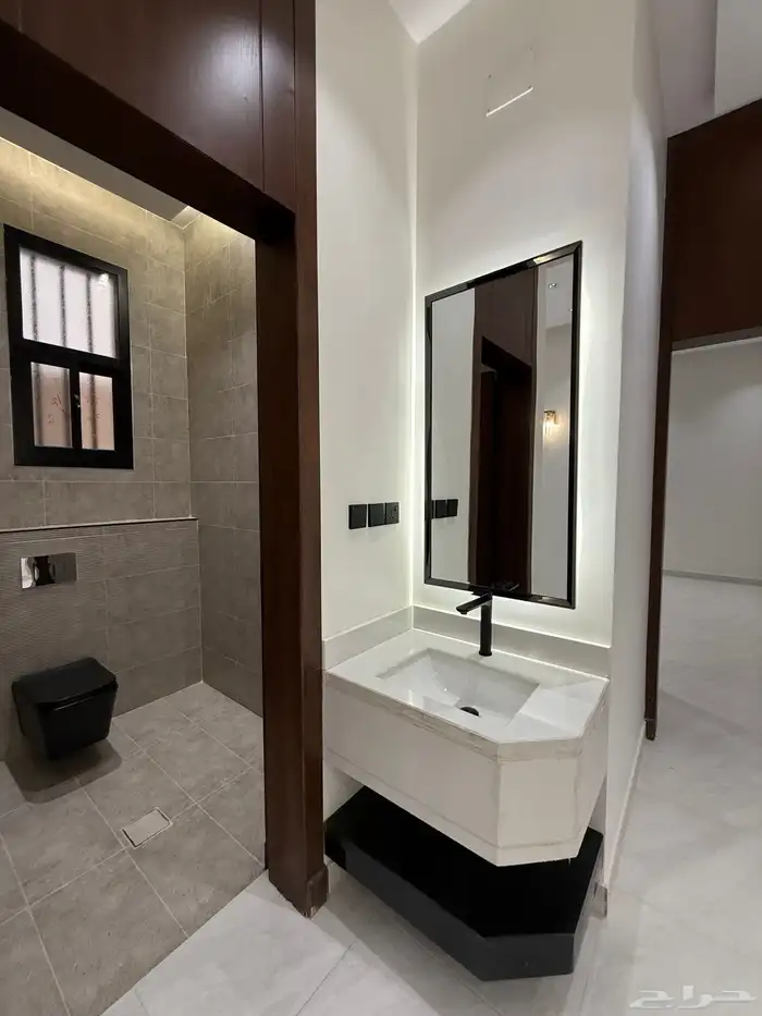 للبيع ارواف ارضيه وارواف علوى بمداخل سيارات ابها المحاله 22