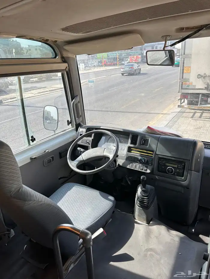 باص نيسان سيلفيان كوستر ديزل 30 راكب 83