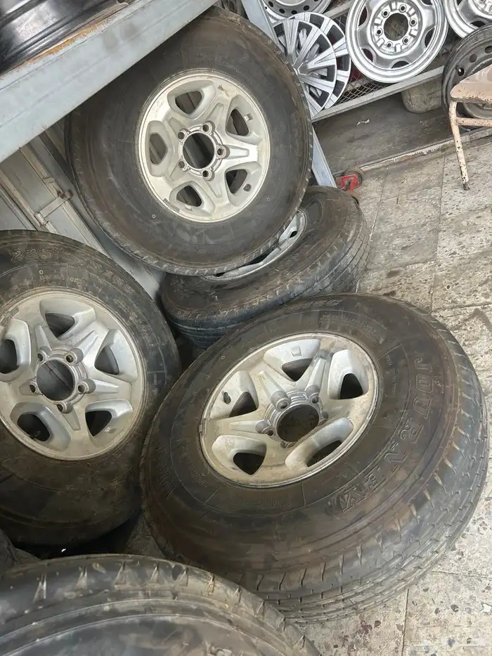 جنوط وكفرات مقاس 16 خمس حبات 0