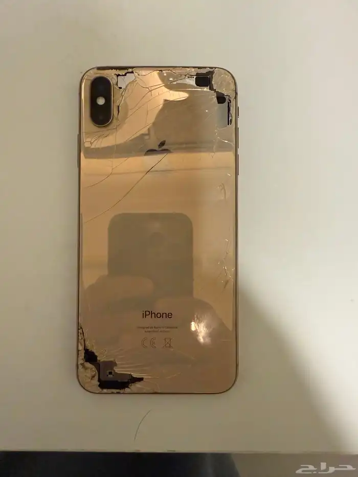أيفون XS MAX ذهبي 256 قيقا 3