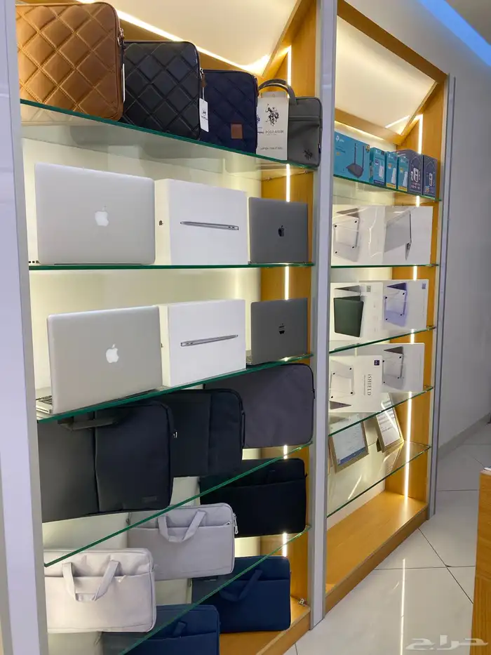 يوجد لدينا صيانة اجهزة ابل الماك بوك 4