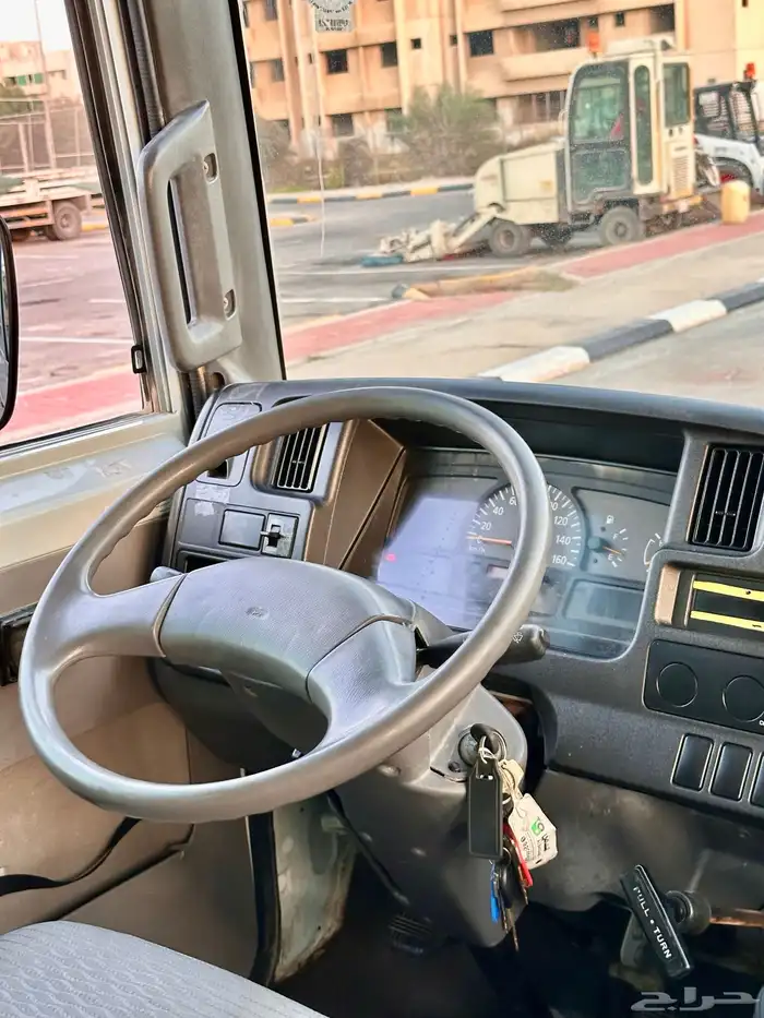 باص نيسان سيلفيان كوستر ديزل 30 راكب 67