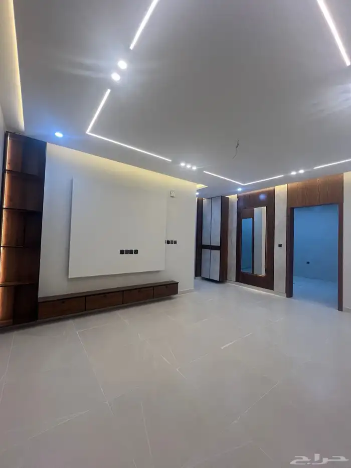 شقق ارضية وعلوية بحى البوادى للبيع 0
