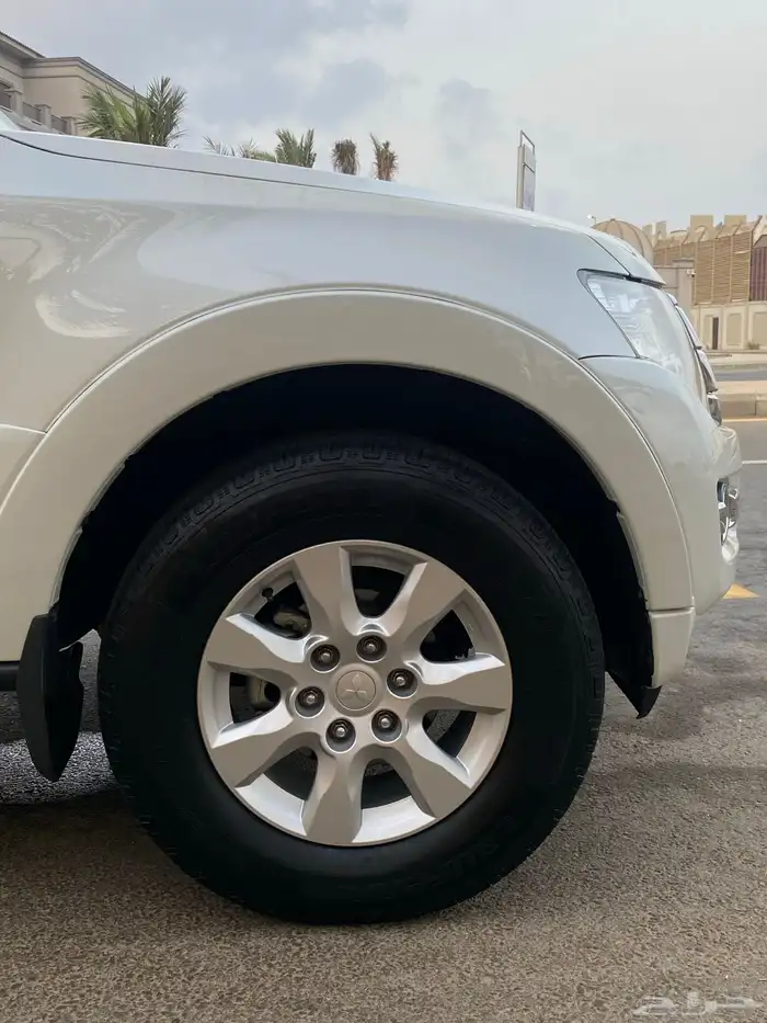 جيب باجيرو 2020 نظيف للبيع 21