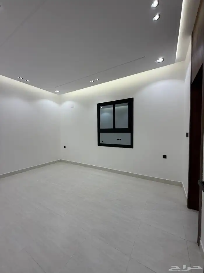للبيع شقق ارضيه وشقق علويه تشطيب فندقي ف ابها حي المنسك 25