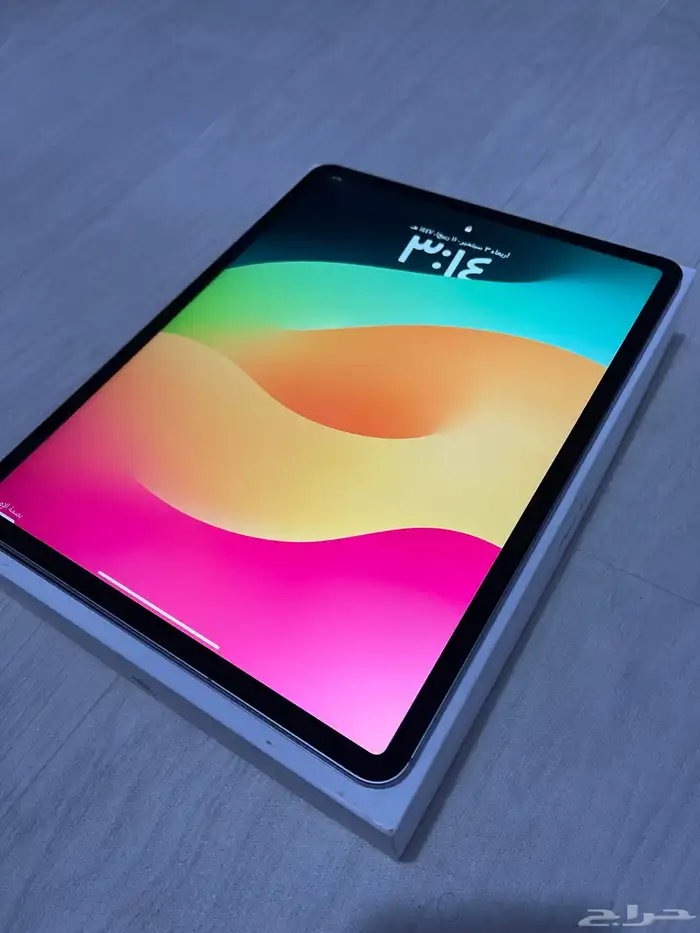 ايباد آير 13 بوصه معالج M2   ساعة أبل 0