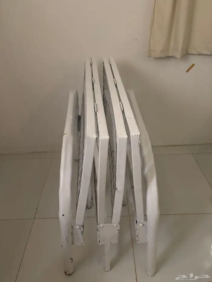 سرير حديد سفط متنقل 0