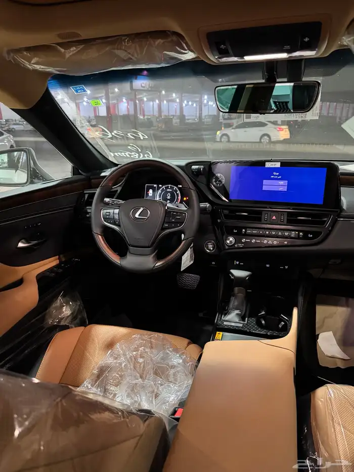 لكزس ES350 فئة CC بنزين 2025 6