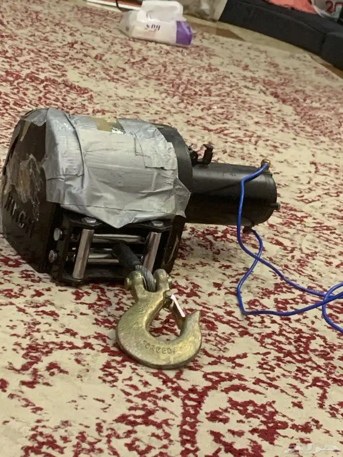 ونش للبيع اسمه winch موديله 4500 ويسحب 4500 شغال اوكي تغير 1