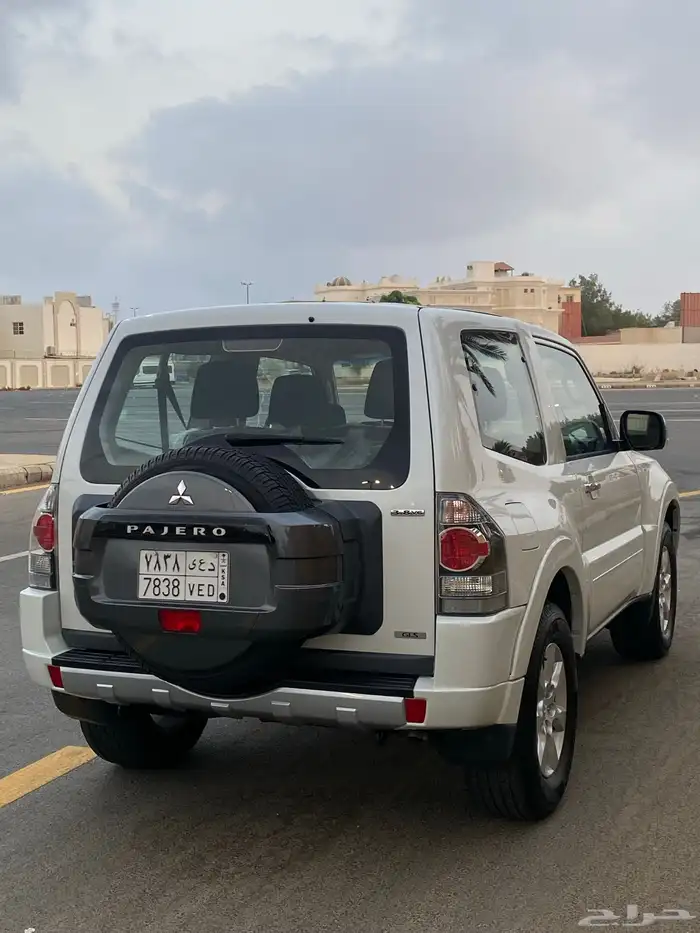 جيب باجيرو 2020 نظيف للبيع 5