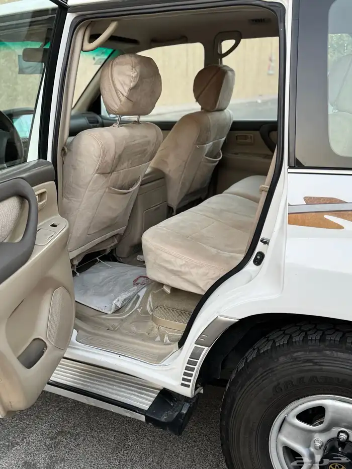 تويوتا لاندكروزر GXR 2003 12
