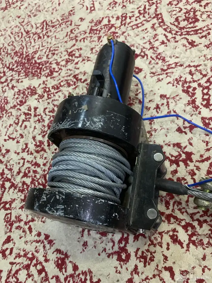 ونش للبيع اسمه winch موديله 4500 ويسحب 4500 شغال اوكي تغير 4