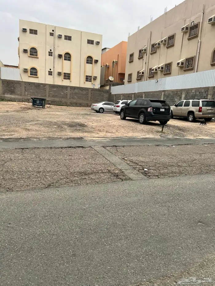ارض للبيع بالحلقه الشرقيه 2