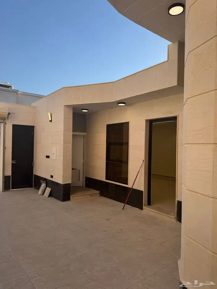 للبيع عمارة دور جاهزة للسكن في مخطط السلام 12