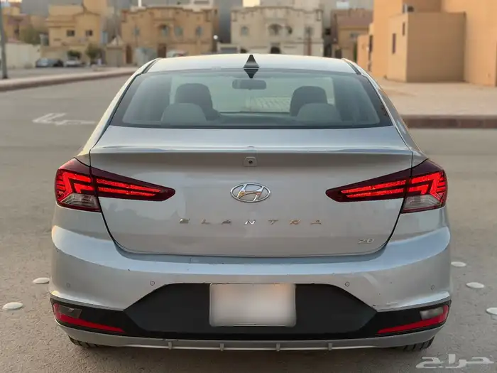 للبيع اللنترا 2020 وكاله مكينة كبيرة 2.0 5