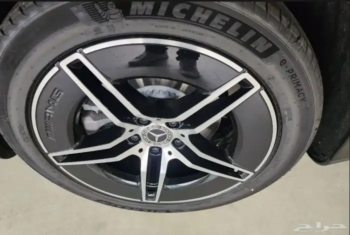 مرسيدس E300 AMG 2026 اصفارر 5