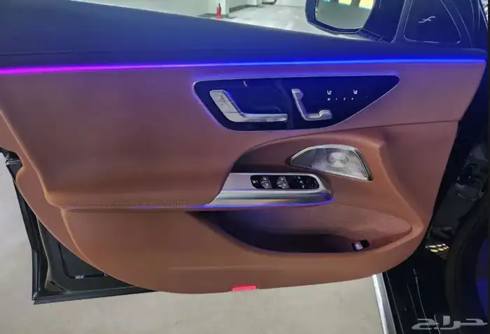 مرسيدس E300 AMG 2026 اصفارر 12