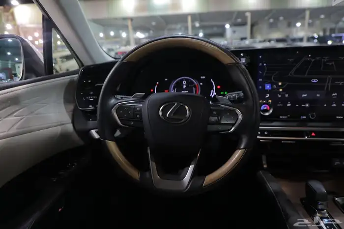 لكزس اراكس 350 BB بنزين 2024 شبه الجديد 13