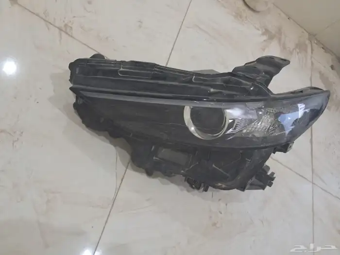 شمعة يسار مازدا3 موديل 2021 0