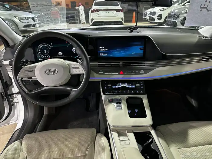 هيونداي ازيرا ابيض 2022 بنزين بطاقة جمركية وارد كوريا 9