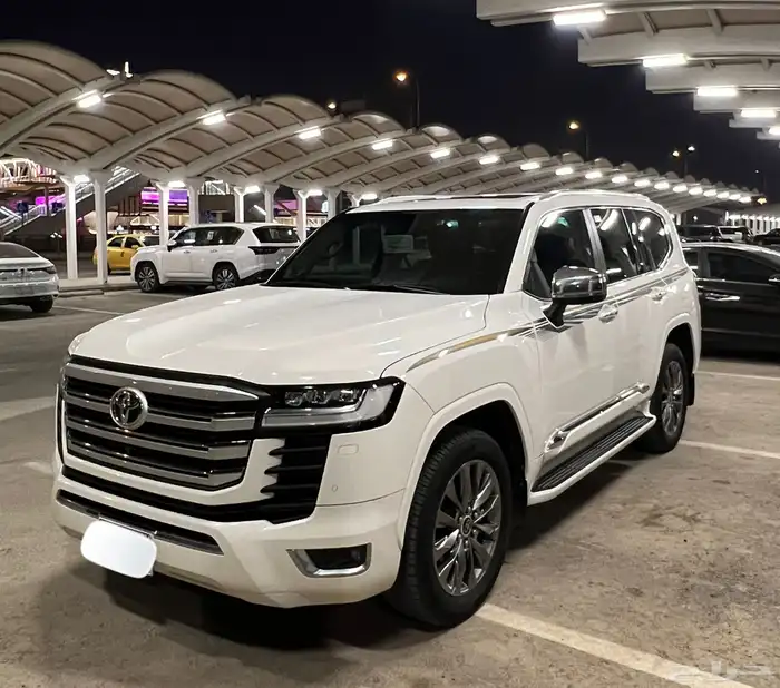 لاندكروزر فاكس 2023 5