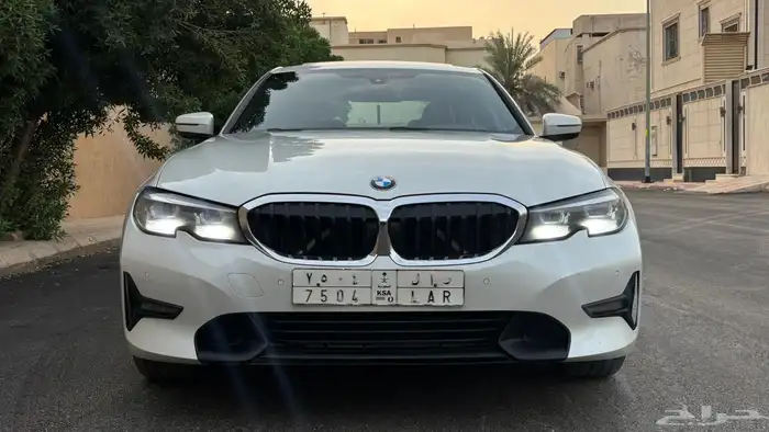 BMW 2022الفئة الثالثة 4