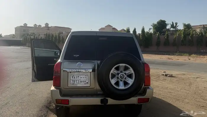للبيع نيسان فتك سفاري 9