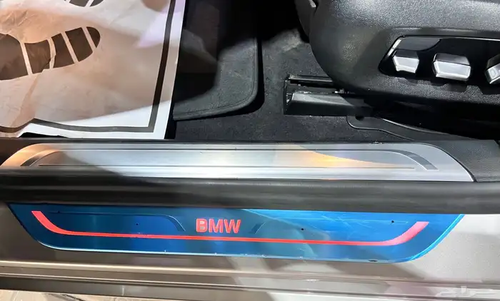 بي ام دبليو 740 موديل 2019 فل كامل خليجي نظيف جدا 20