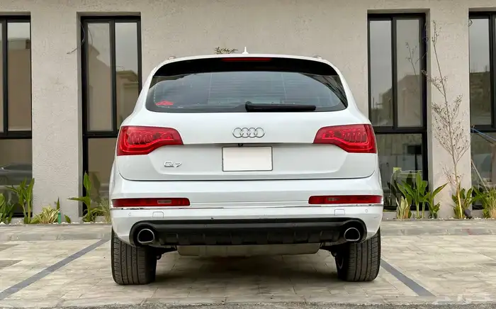 جيب اودي Q7 موديل 2014 فل كامل 8