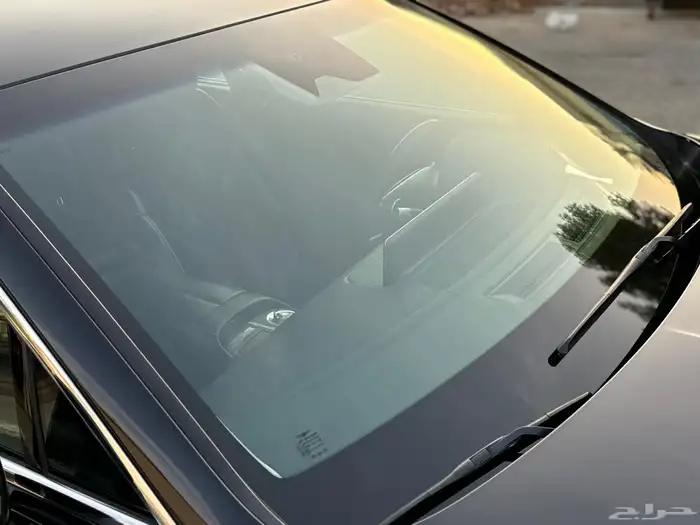 جينسس رويال بلس V6 شاشات خلفية بحالة الجديد 39
