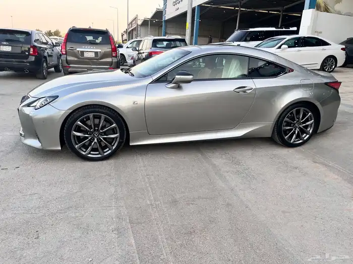 لكزس RC350 موديل 2023 3
