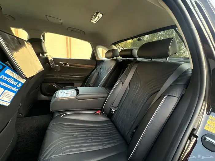 جينسس رويال بلس V6 شاشات خلفية بحالة الجديد 17